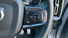 Volvo Xc40 2.0 D3 R DESIGN 5dr AWD Geartronic Diesel Estate